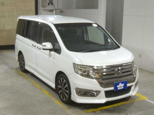 HONDA STEP WAGON 2013
