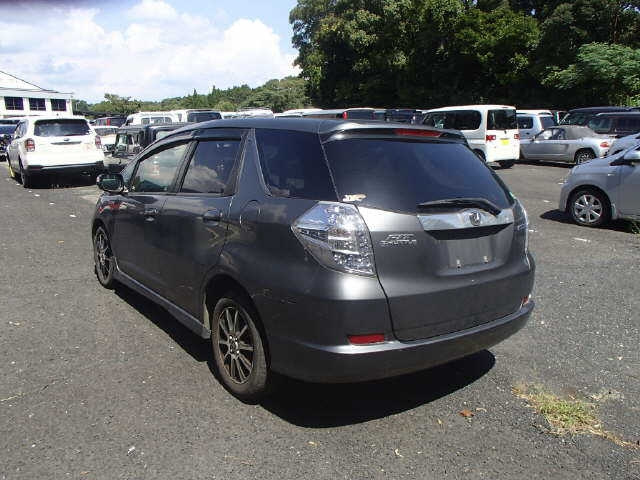 HONDA FIT SHUTTLE 2013