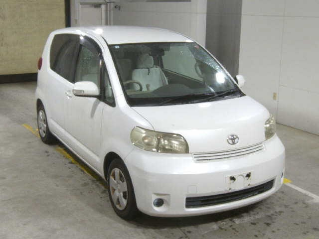 TOYOTA PORTE 2008