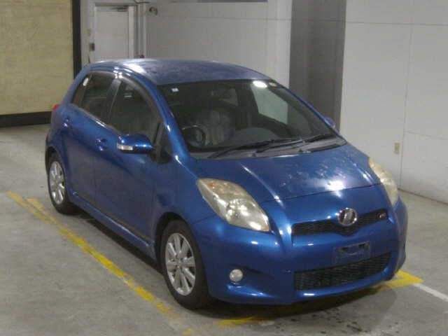 TOYOTA VITZ 2009