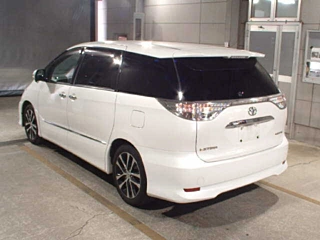 TOYOTA ESTIMA 2013