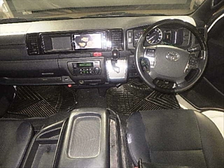 TOYOTA HIACE VAN 2021