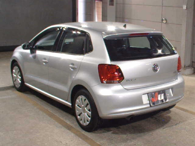 VOLKSWAGEN POLO 2011
