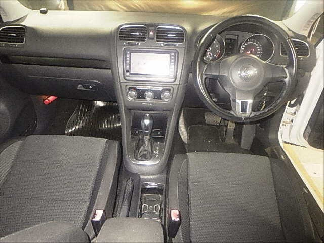 VOLKSWAGEN GOLF 2012