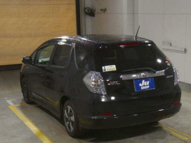 HONDA FIT SHUTTLE 2013