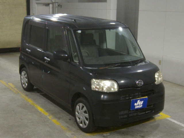 DAIHATSU TANTO 2013