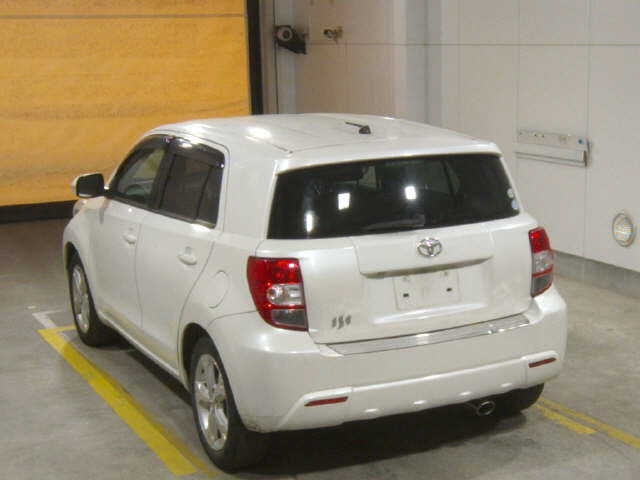 TOYOTA IST 2009