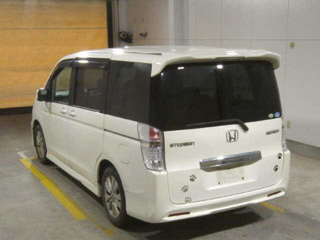 HONDA STEP WAGON 2010
