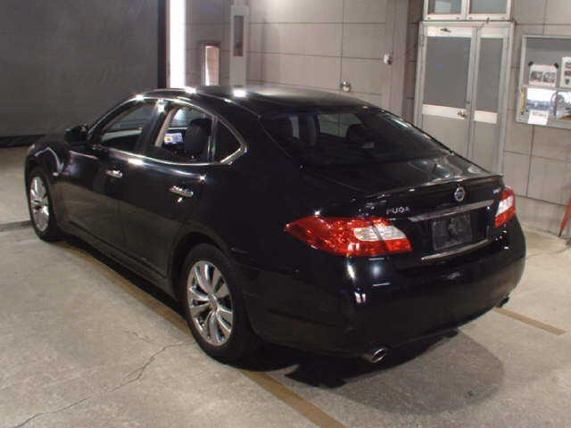 NISSAN FUGA 2012