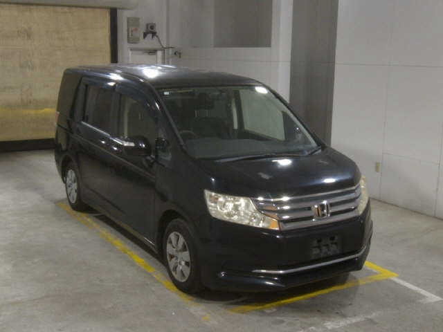 HONDA STEP WAGON 2012