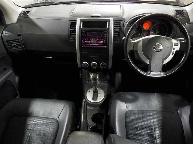 NISSAN X-TRAIL 2010