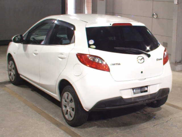 MAZDA DEMIO 2011
