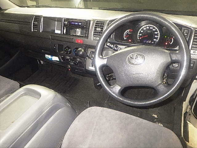 TOYOTA HIACE 2008