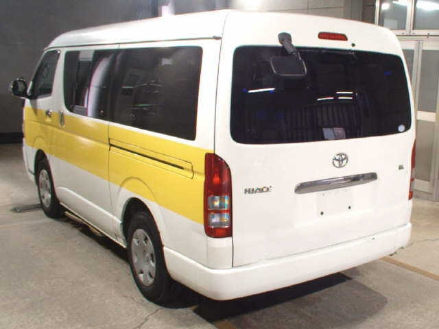 TOYOTA HIACE 2008