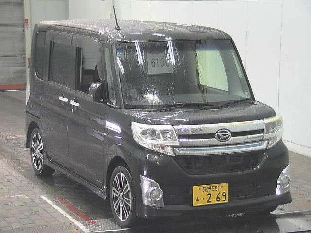 DAIHATSU TANTO 2015