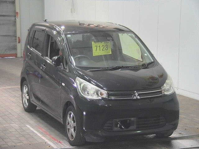 MITSUBISHI EK WAGON 2015