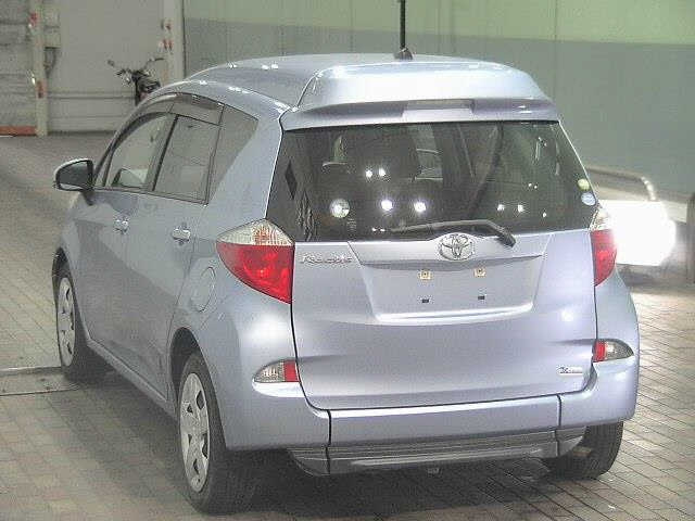 TOYOTA RACTIS 2010