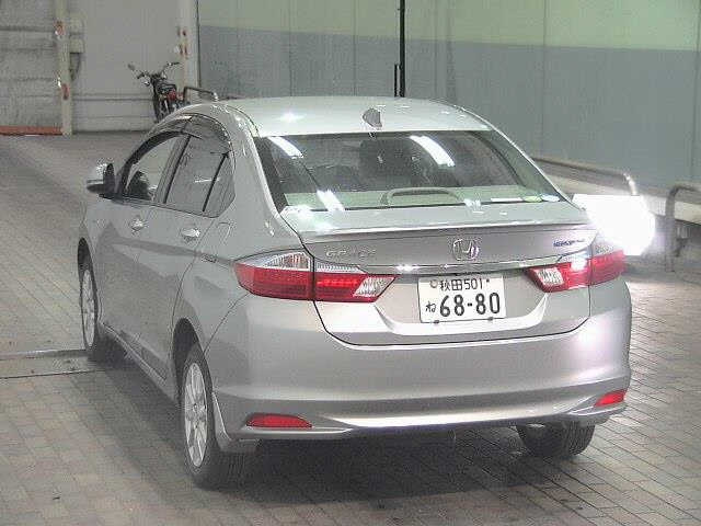 HONDA GRACE 2015