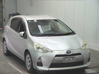 TOYOTA AQUA 2013