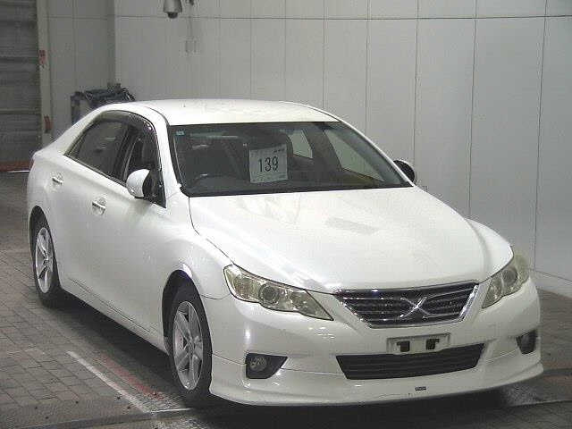 TOYOTA MARK X 2010