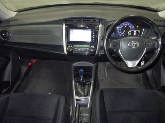 TOYOTA COROLLA FIELDER 2015