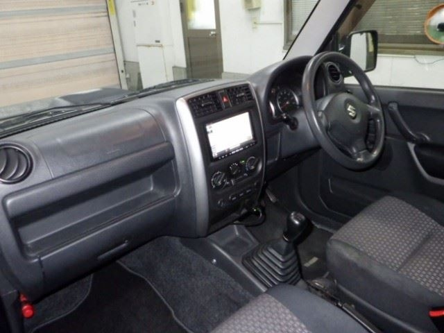 SUZUKI JIMNY 2011