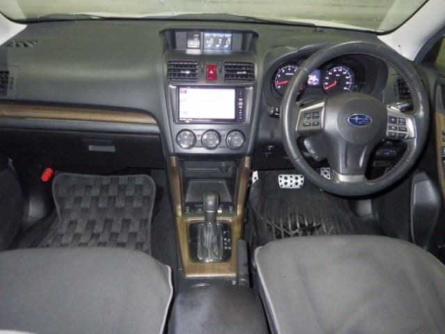 SUBARU FORESTER 2014