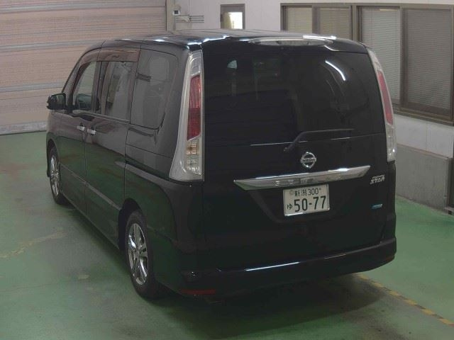NISSAN SERENA 2011