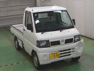 NISSAN CLIPPER TRUCK 2010
