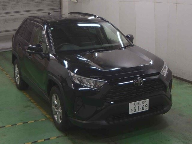 TOYOTA RAV4 2021