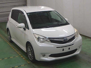 SUBARU TREZIA 2010