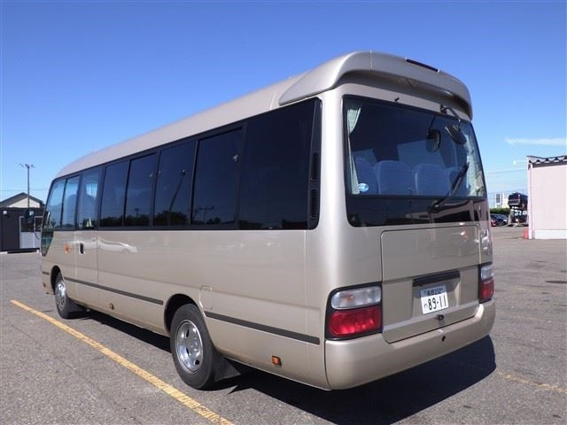 TOYOTA COASTER 2015