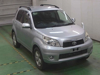 TOYOTA RUSH 2009