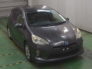 TOYOTA AQUA 2012