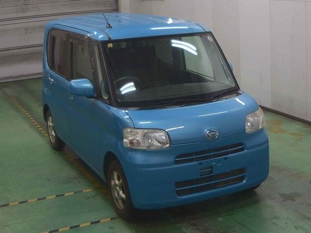 DAIHATSU TANTO 2012
