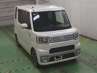 DAIHATSU WAKE 2015