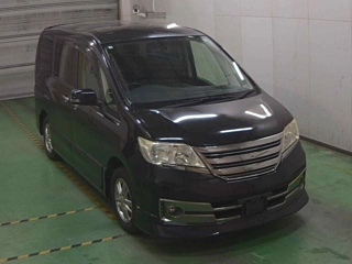 NISSAN SERENA 2013