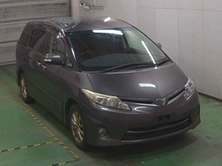 TOYOTA ESTIMA 2010