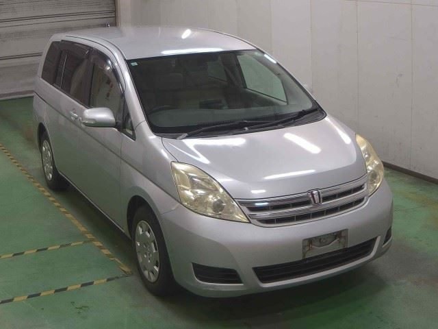 TOYOTA ISIS 2009