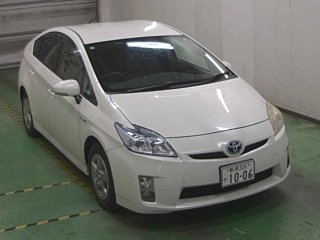 TOYOTA PRIUS 2011