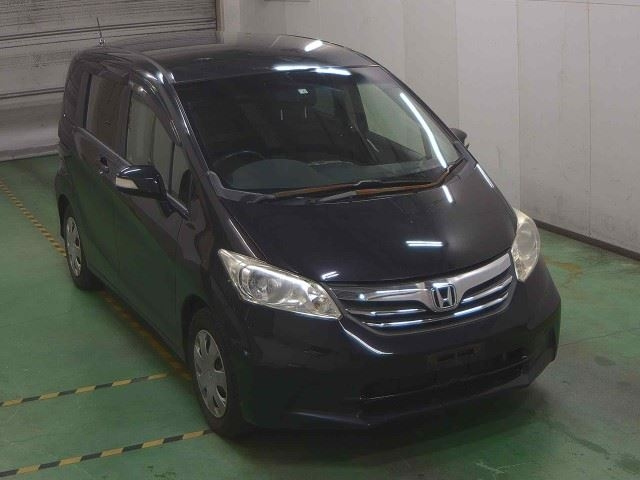HONDA FREED 2012