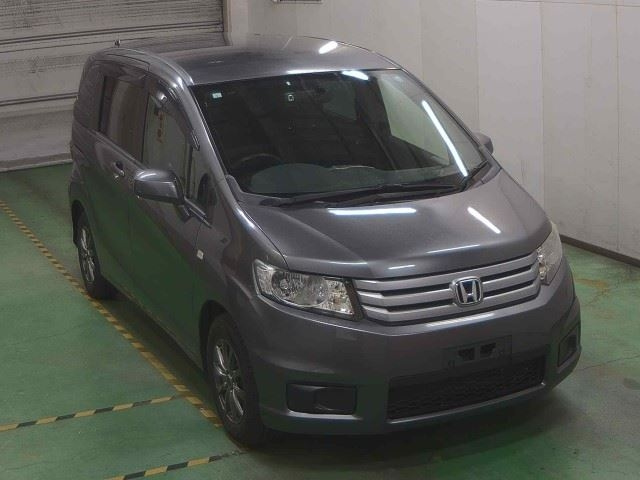 HONDA FREED 2011