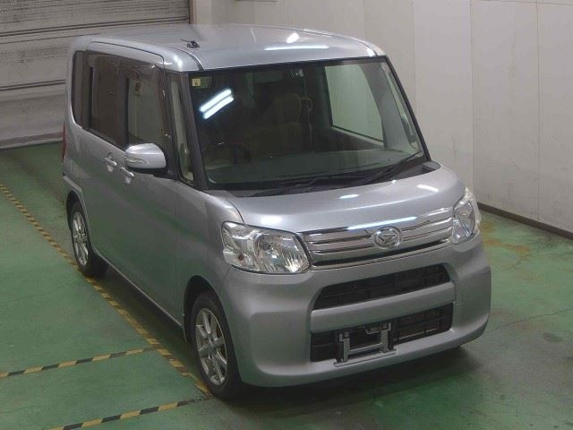DAIHATSU TANTO 2014