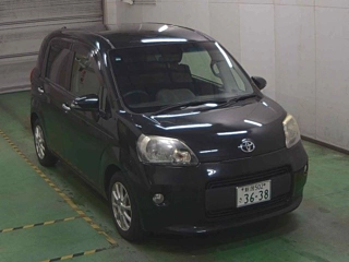TOYOTA PORTE 2012