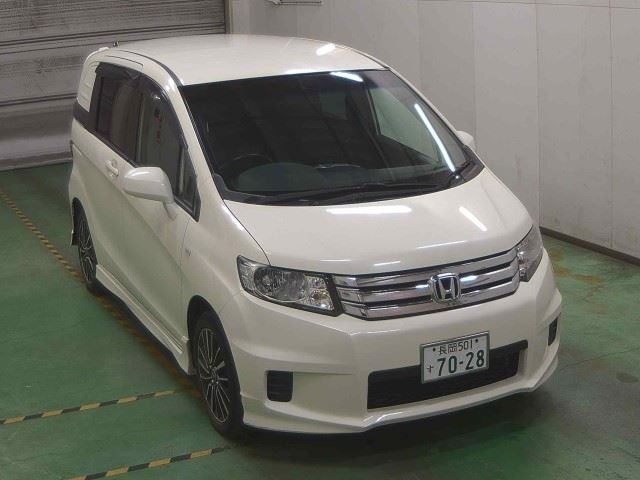 HONDA FREED 2011