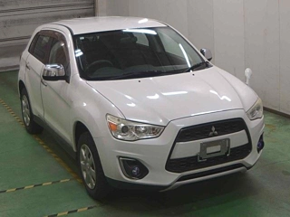 MITSUBISHI RVR 2013
