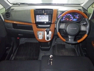 DAIHATSU MOVE 2014