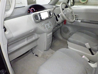 TOYOTA PORTE 2011