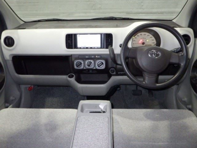 TOYOTA PASSO 2010
