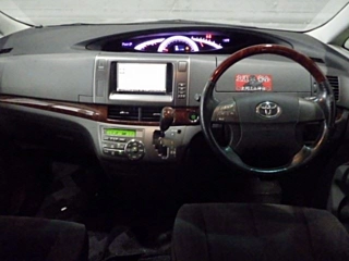 TOYOTA ESTIMA 2010